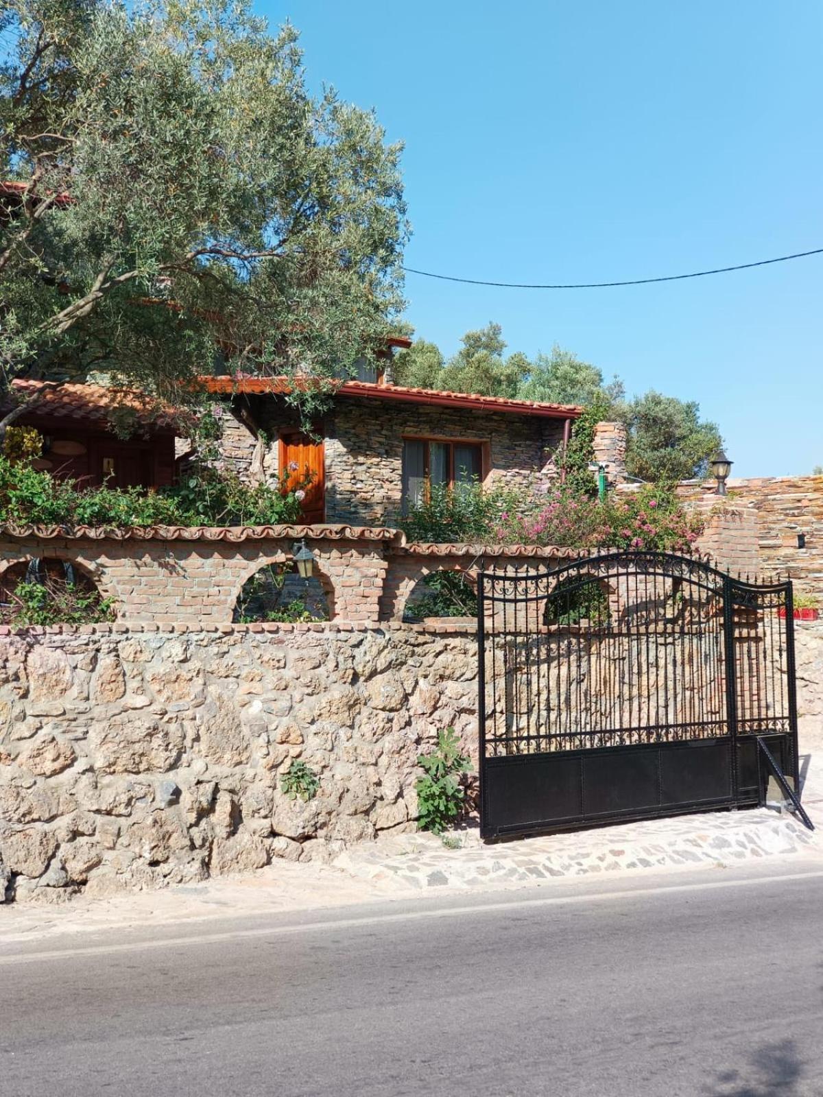 Sirince Klaseas Hotel&Restaurant 塞尔丘克 外观 照片